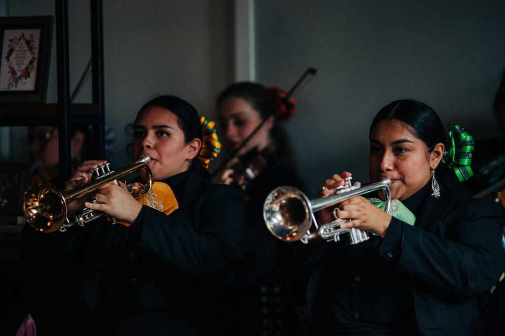 mariachi sirenas all-female mariachi band at wedding